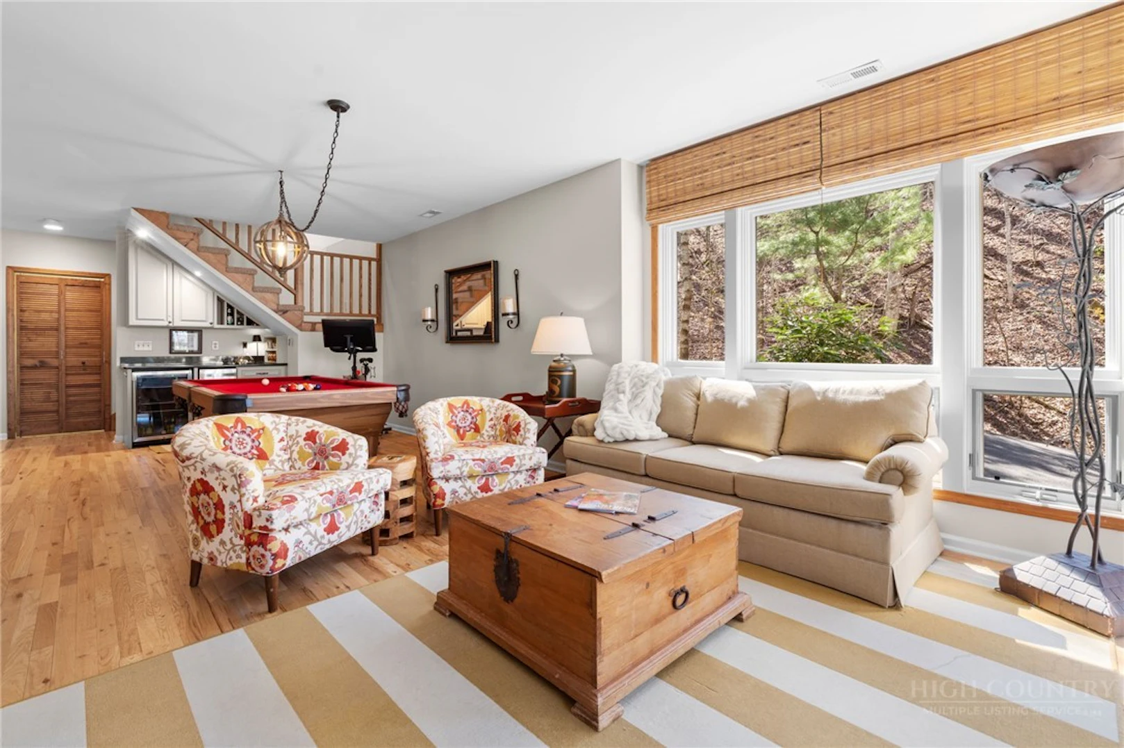 Image number 5 for the current listing