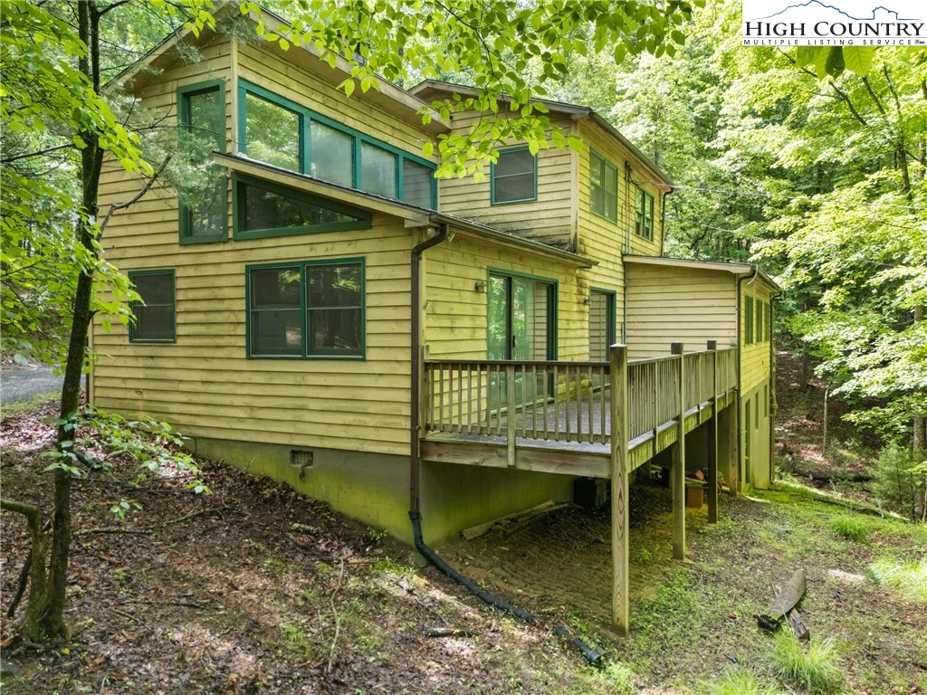 Image number 1 for the current listing