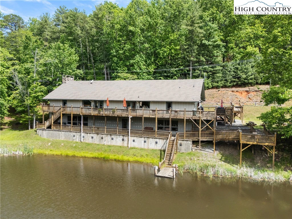 Image number 7 for the current listing