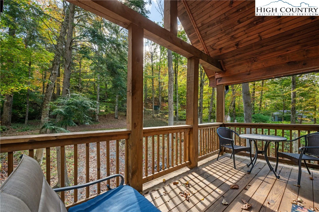 Image number 4 for the current listing