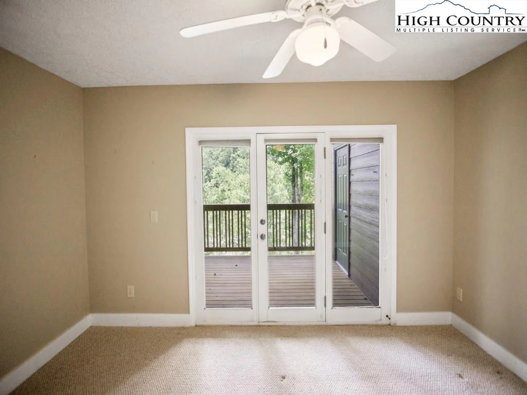 Image number 10 for the current listing