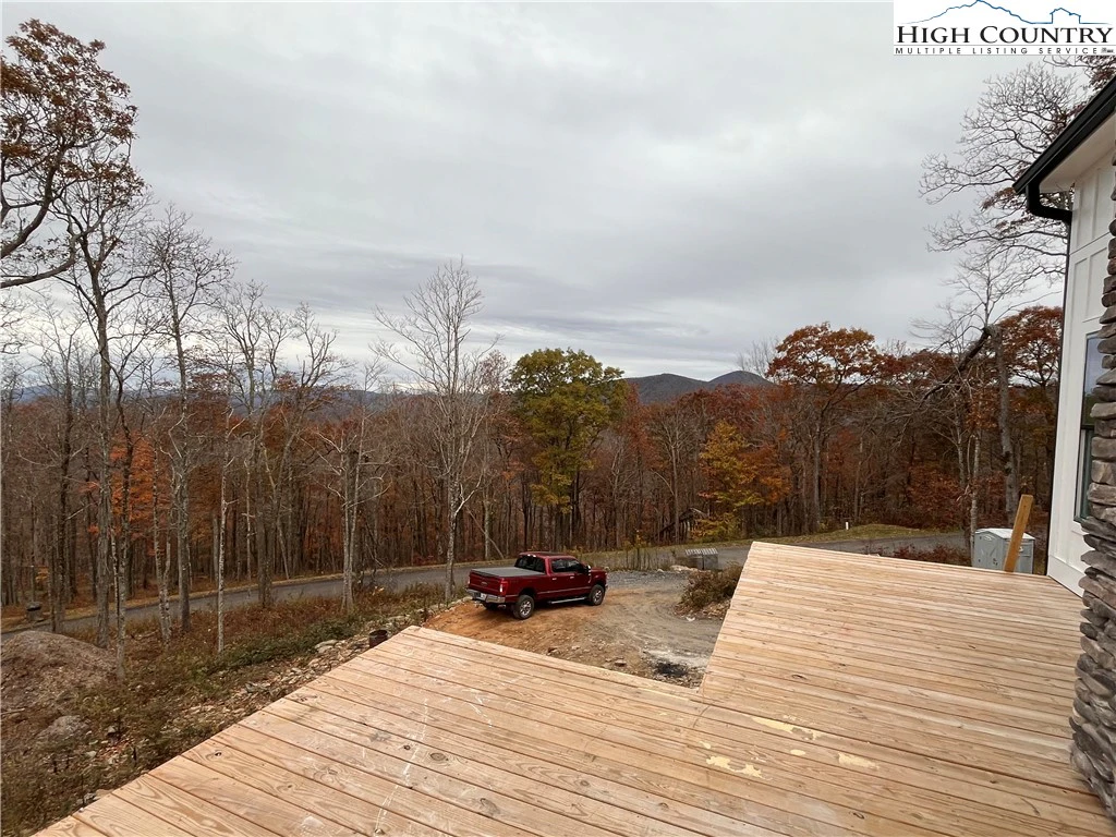 Image number 20 for the current listing