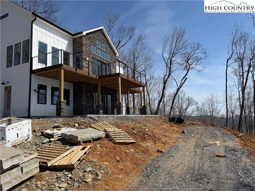 Image number 12 for the current listing