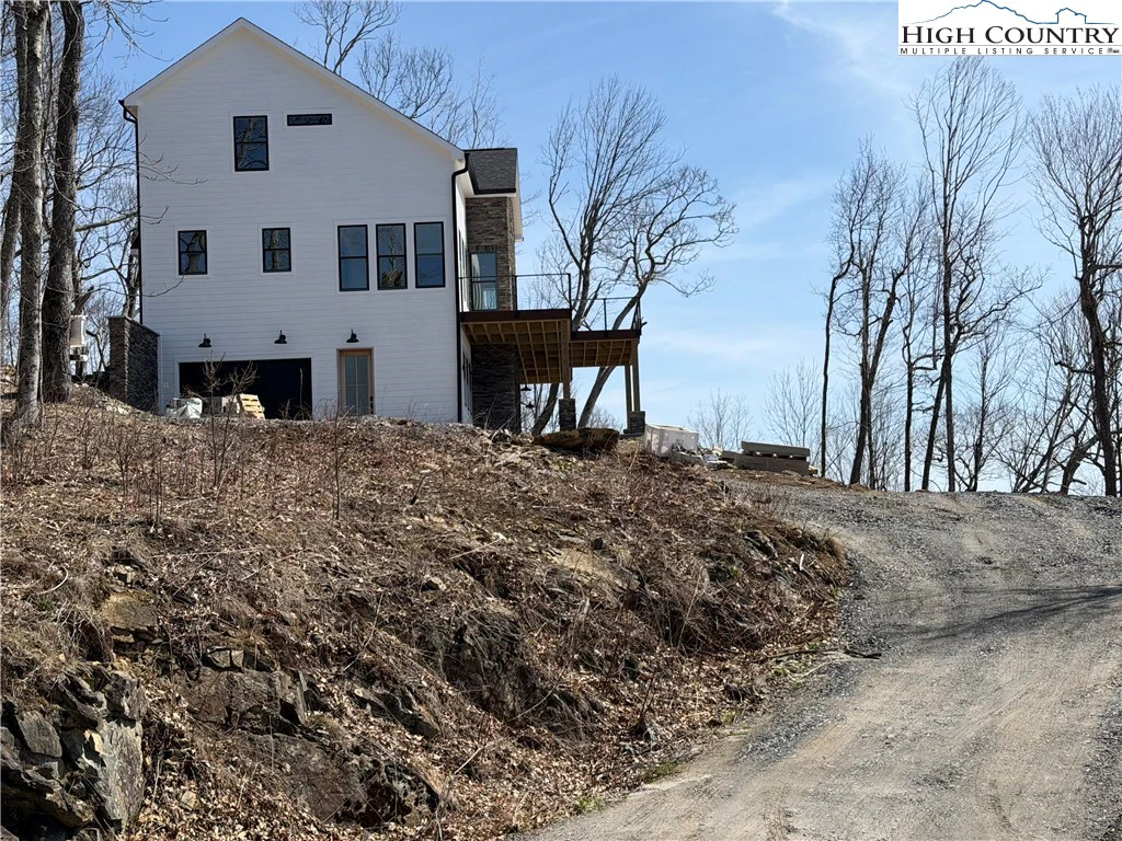 Image number 5 for the current listing
