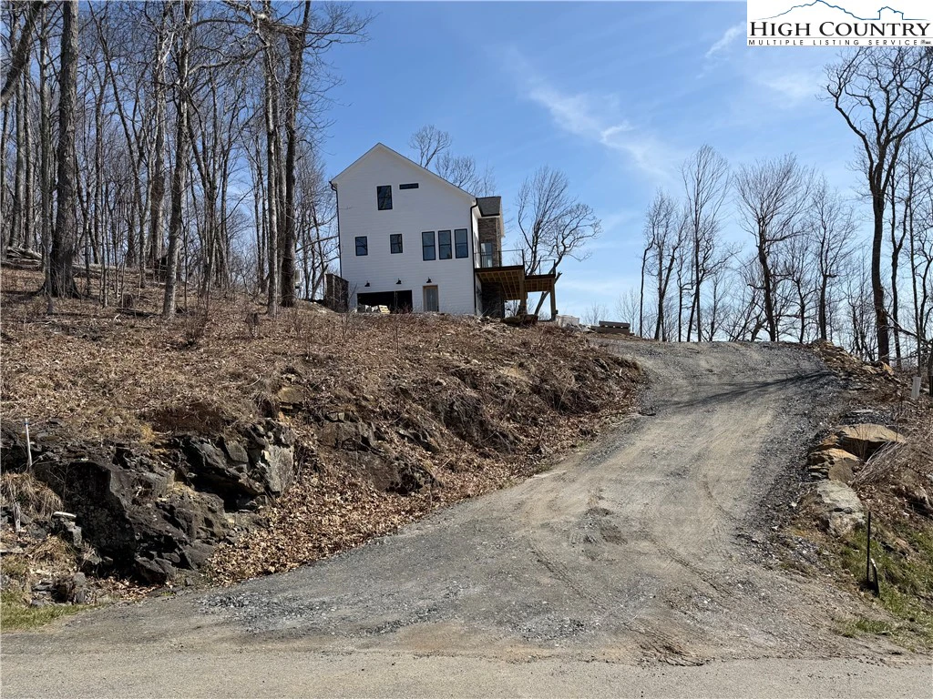 Image number 6 for the current listing