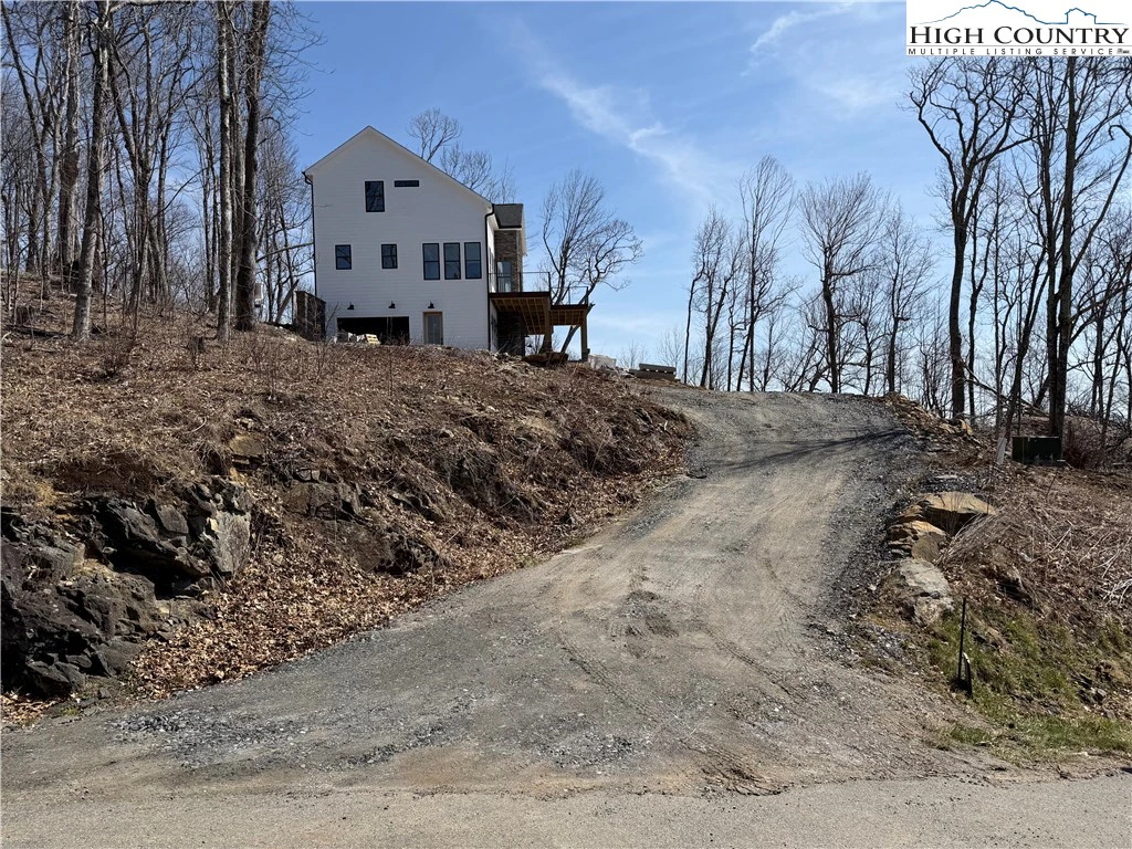 Image number 7 for the current listing