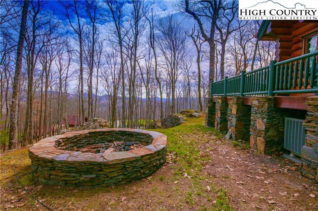 Image number 15 for the current listing