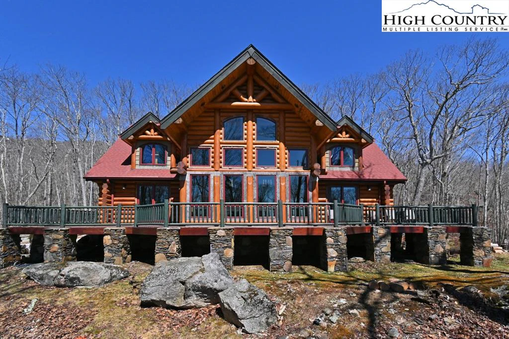 Image number 14 for the current listing