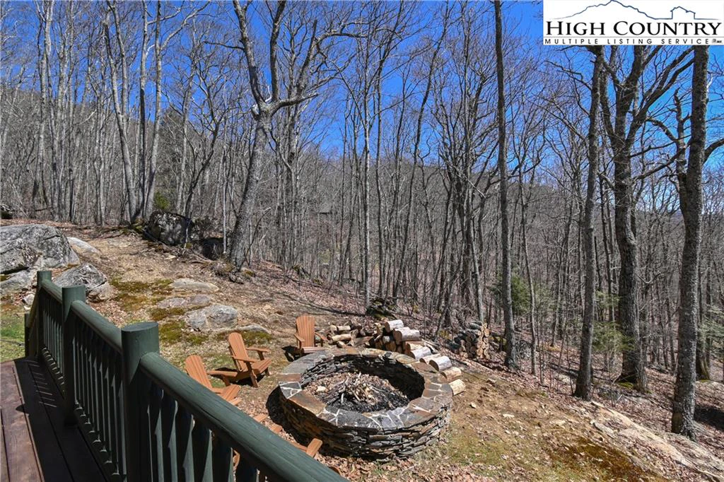 Image number 8 for the current listing