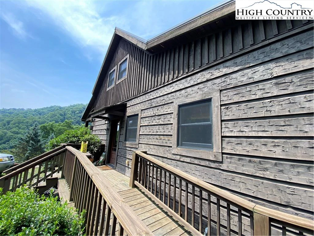 Image number 9 for the current listing