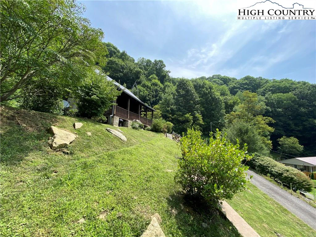 Image number 11 for the current listing