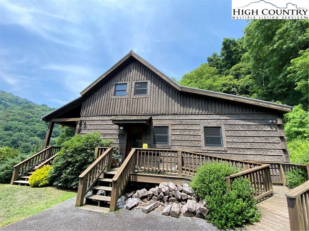 Image number 13 for the current listing