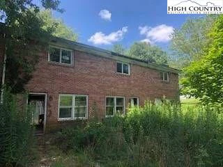 Image number 1 for the current listing