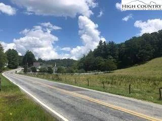 Image number 3 for the current listing