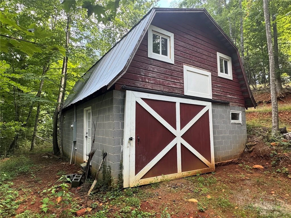 Image number 5 for the current listing