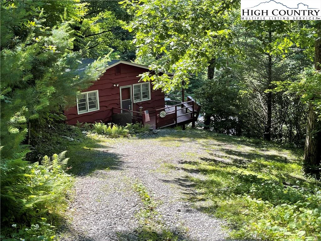Image number 4 for the current listing