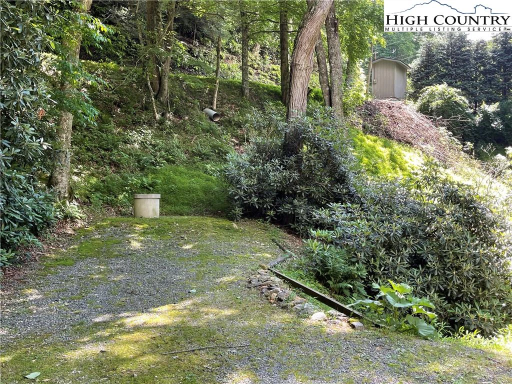 Image number 3 for the current listing