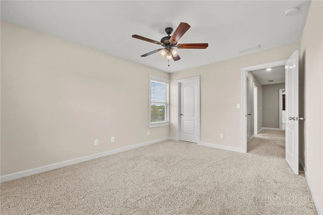 Image number 18 for the current listing