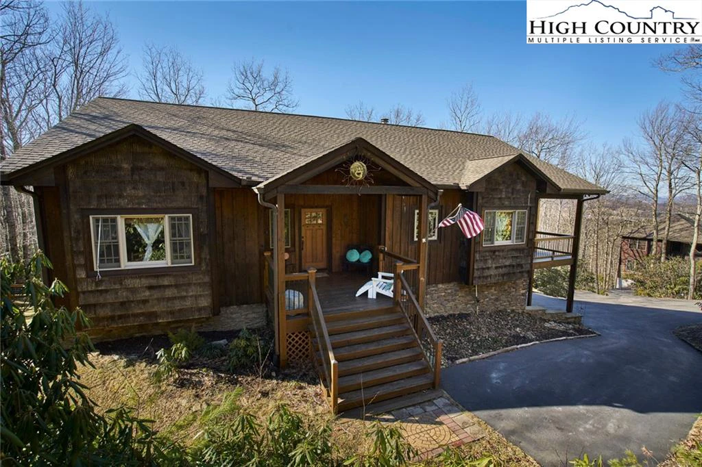 Image number 1 for the current listing