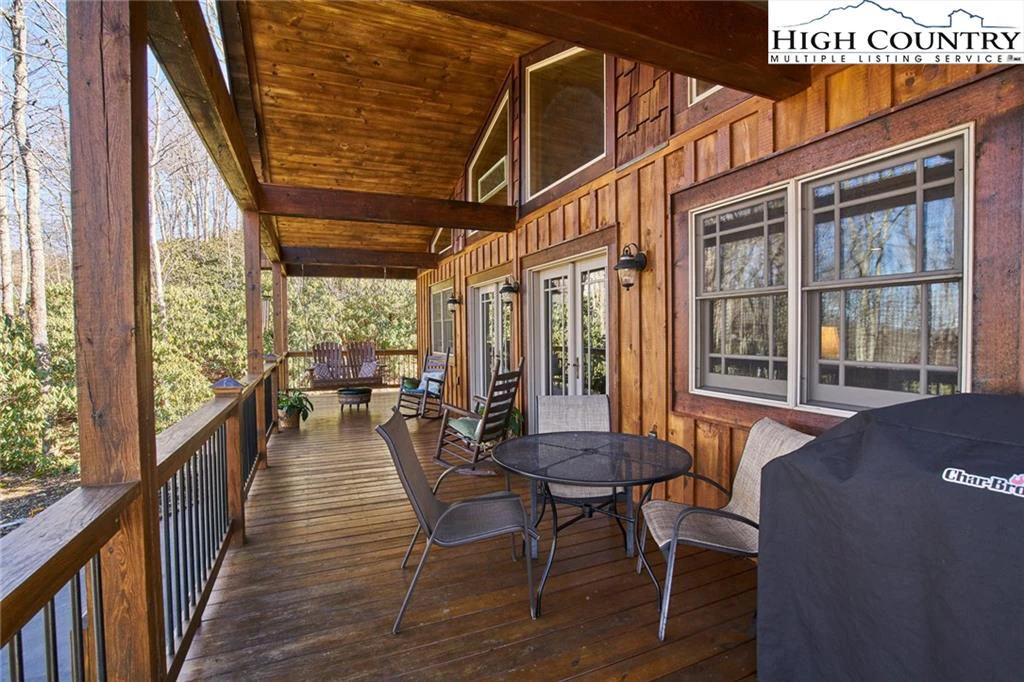 Image number 3 for the current listing