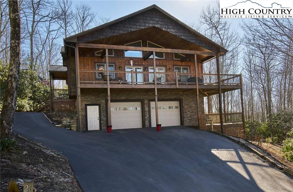 Image number 15 for the current listing