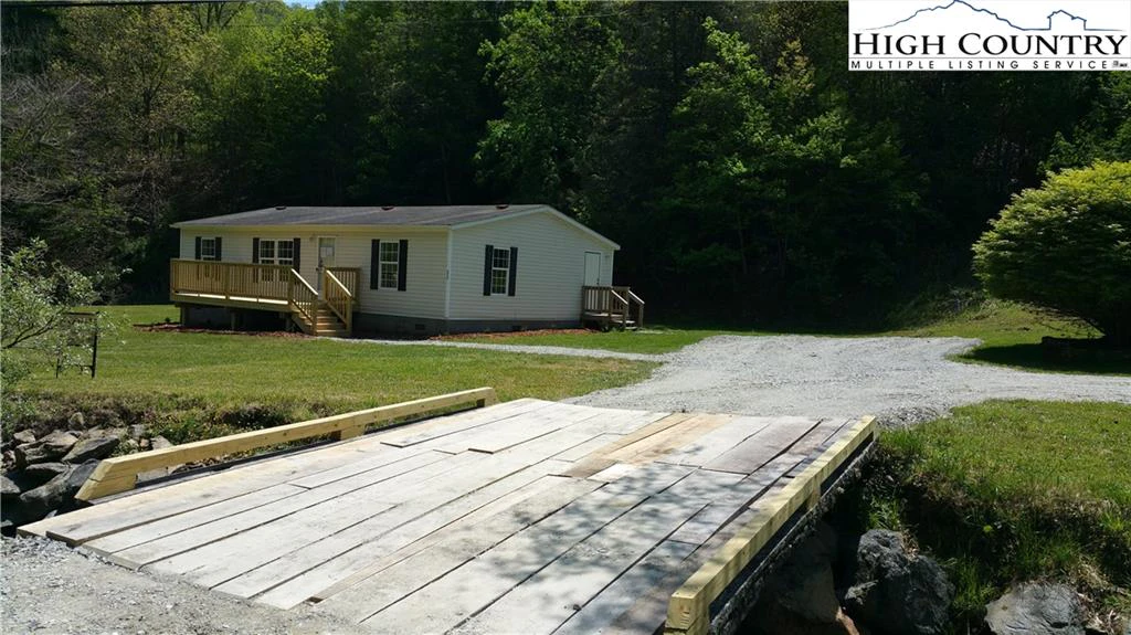 Image number 17 for the current listing
