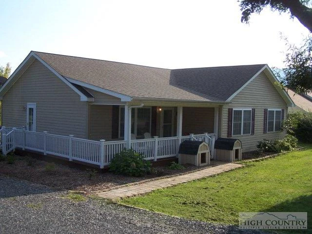Image number 3 for the current listing