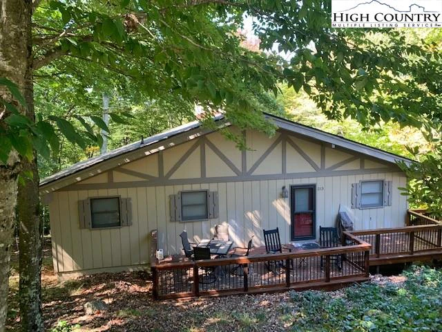 Image number 1 for the current listing
