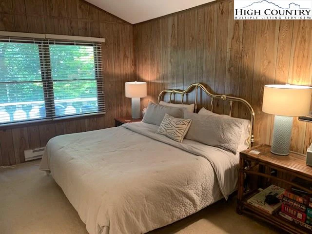 Image number 11 for the current listing