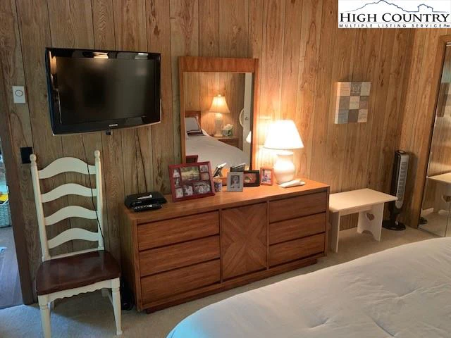Image number 7 for the current listing