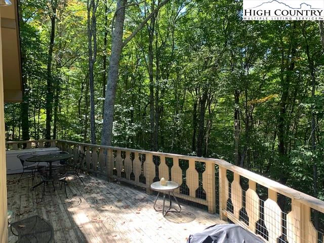 Image number 3 for the current listing