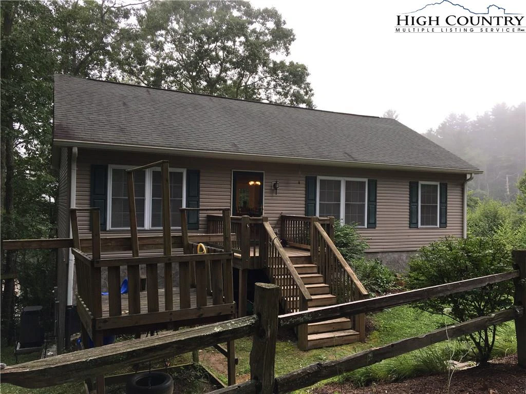 Image number 3 for the current listing