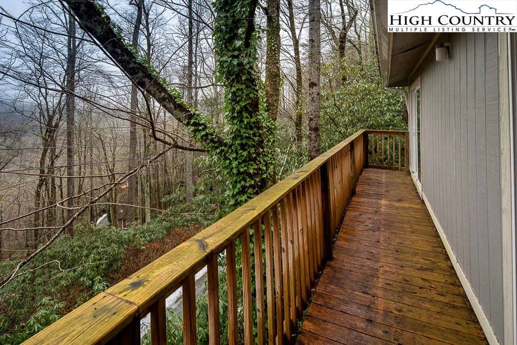 Image number 10 for the current listing