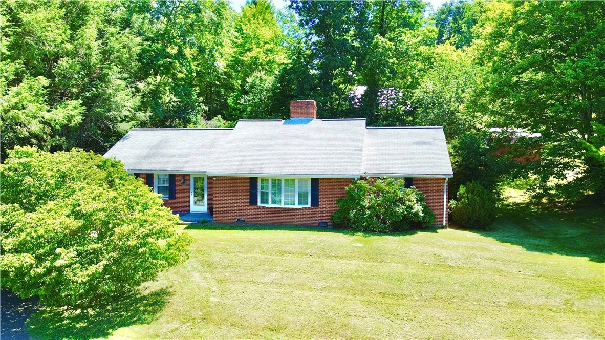 Image number 17 for the current listing
