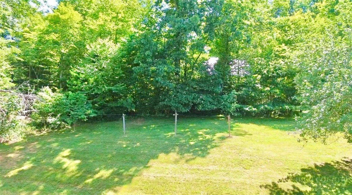 Image number 19 for the current listing