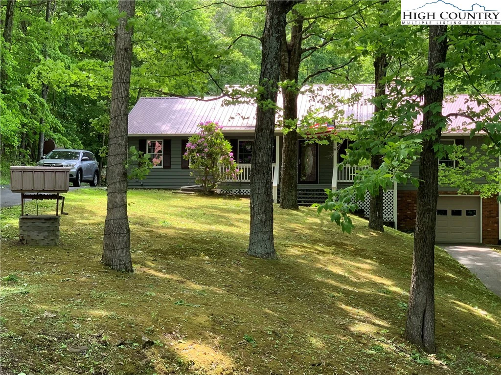 Image number 17 for the current listing