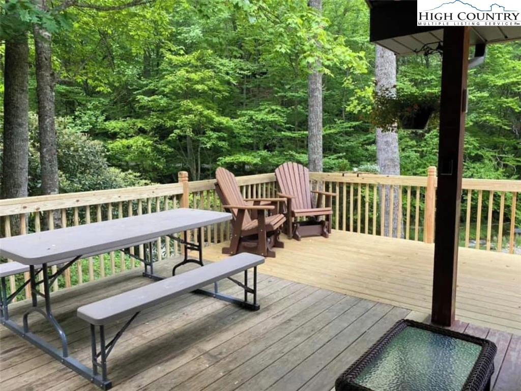 Image number 7 for the current listing
