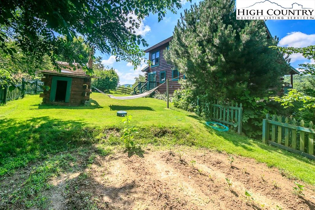 Image number 17 for the current listing