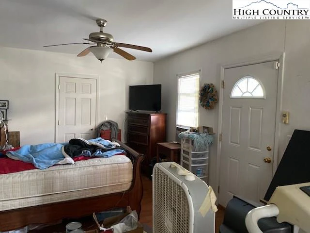 Image number 10 for the current listing
