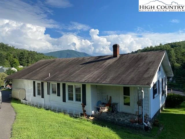 Image number 18 for the current listing