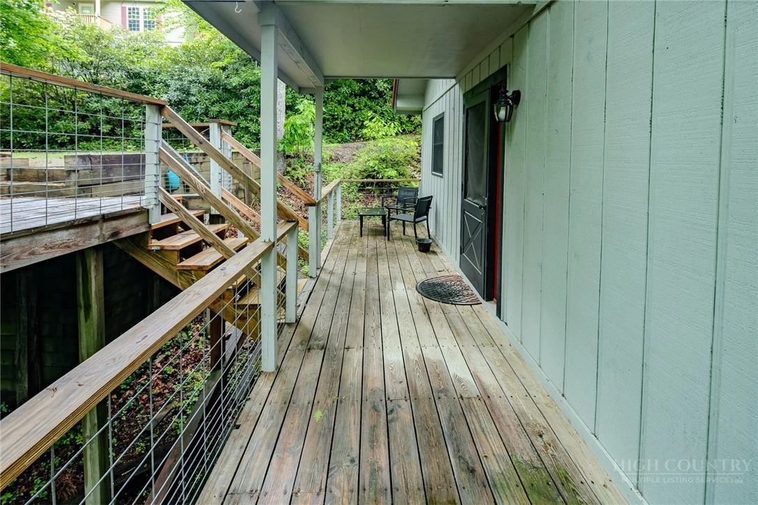 Image number 11 for the current listing