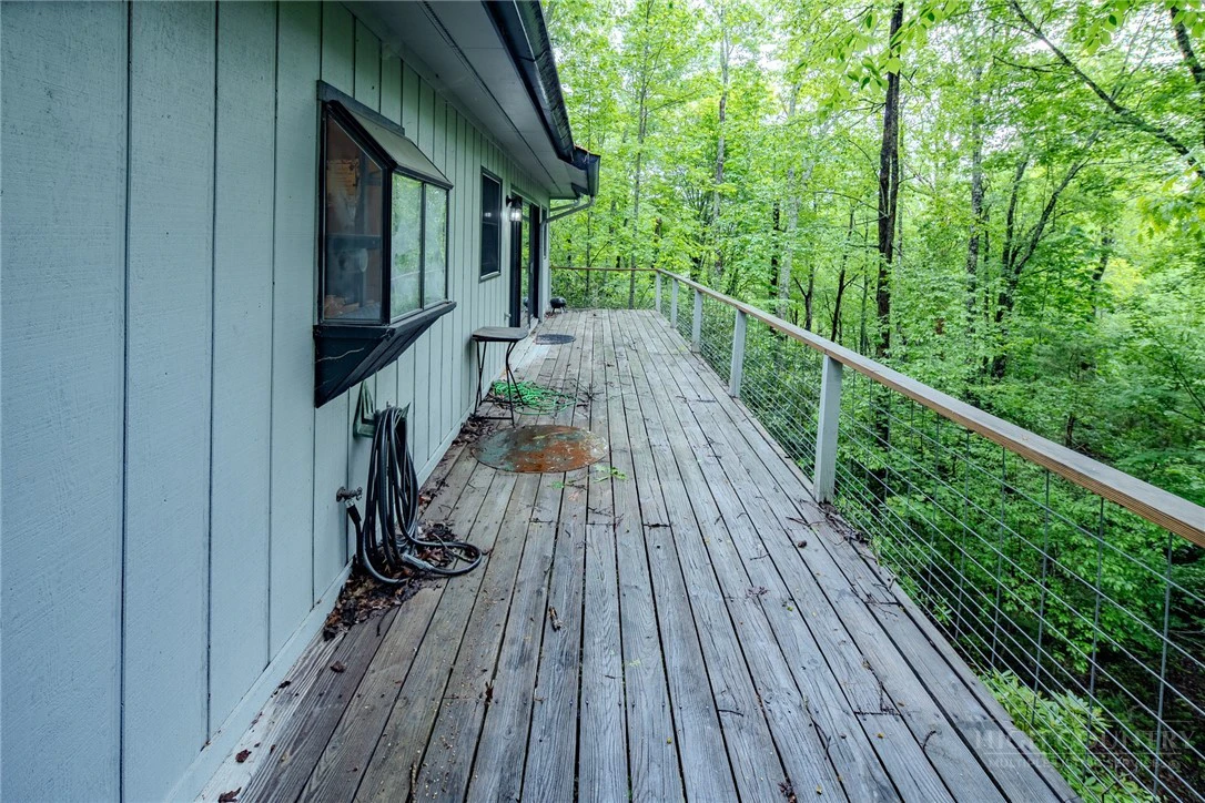 Image number 12 for the current listing