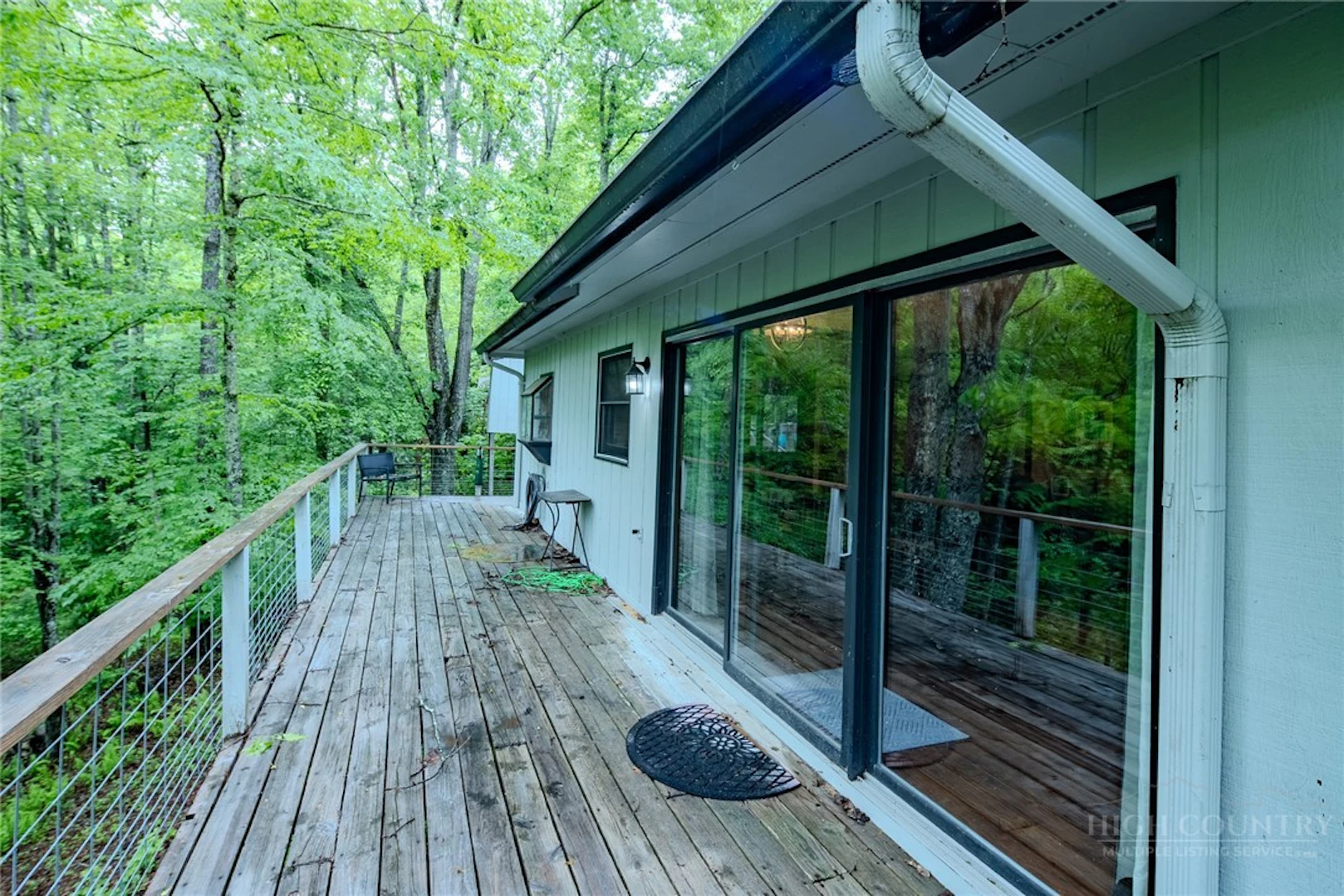 Image number 16 for the current listing