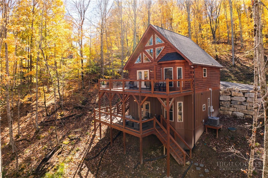 Image number 1 for the current listing