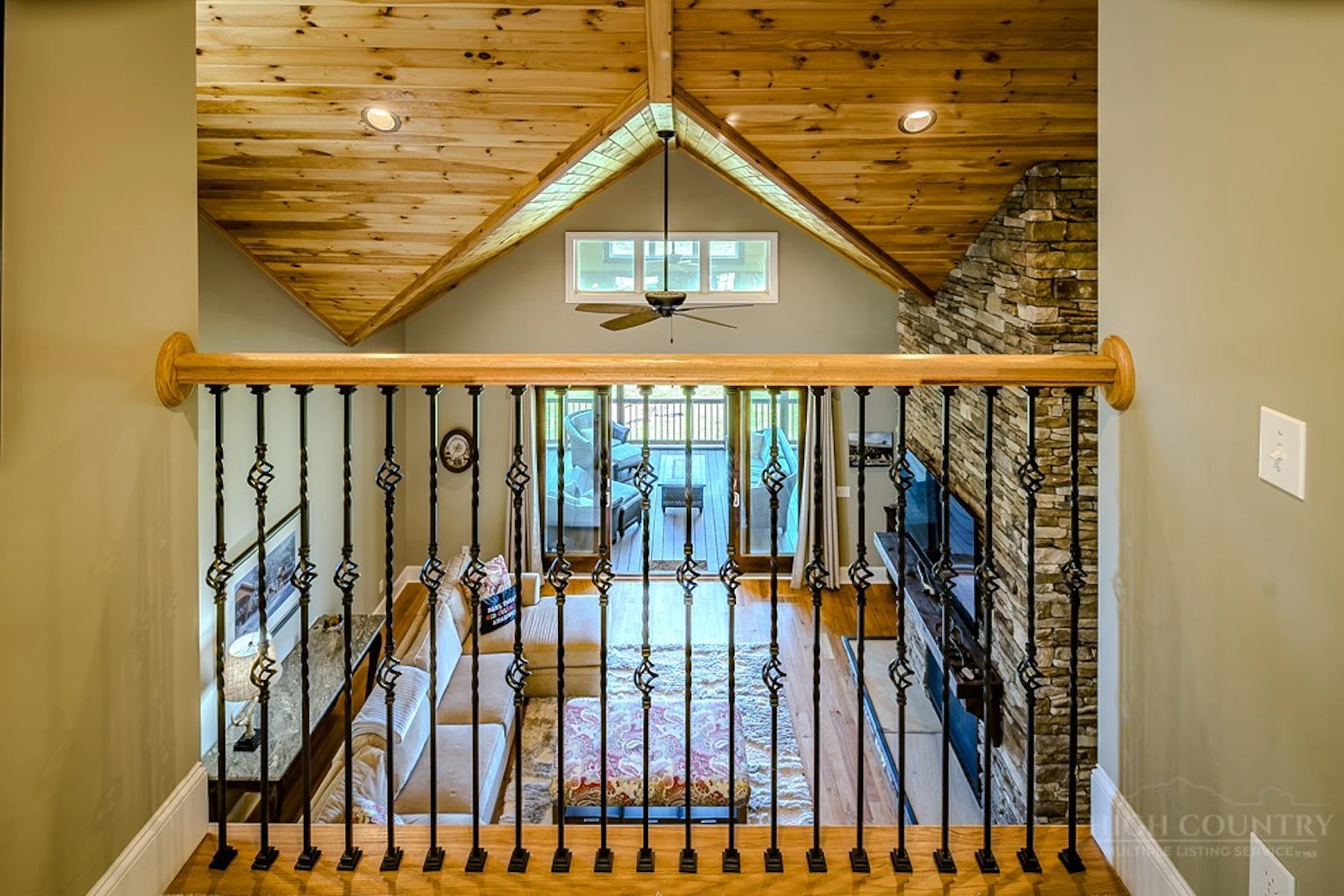 Image number 8 for the current listing