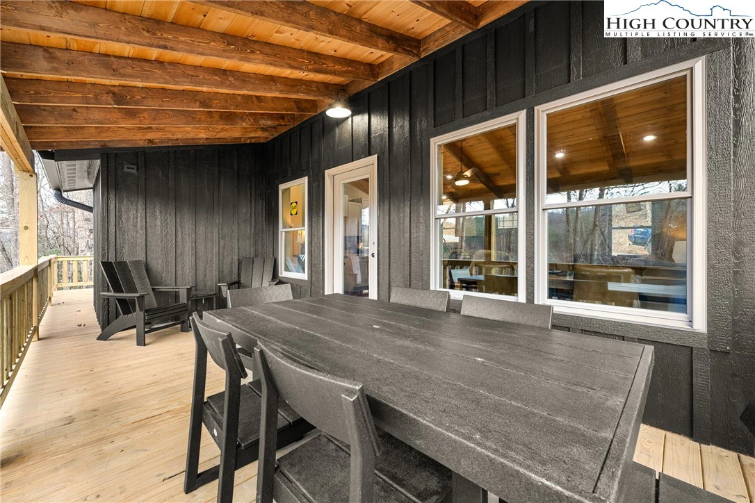 Image number 12 for the current listing