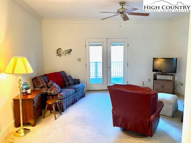 Image number 21 for the current listing