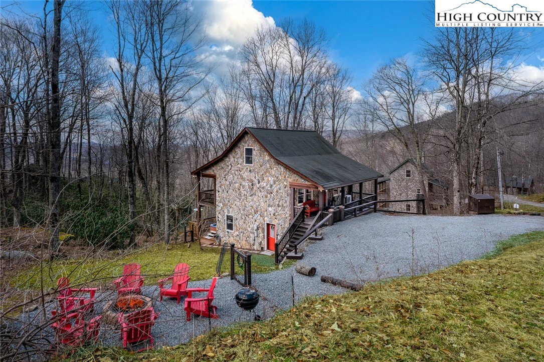 Image number 1 for the current listing