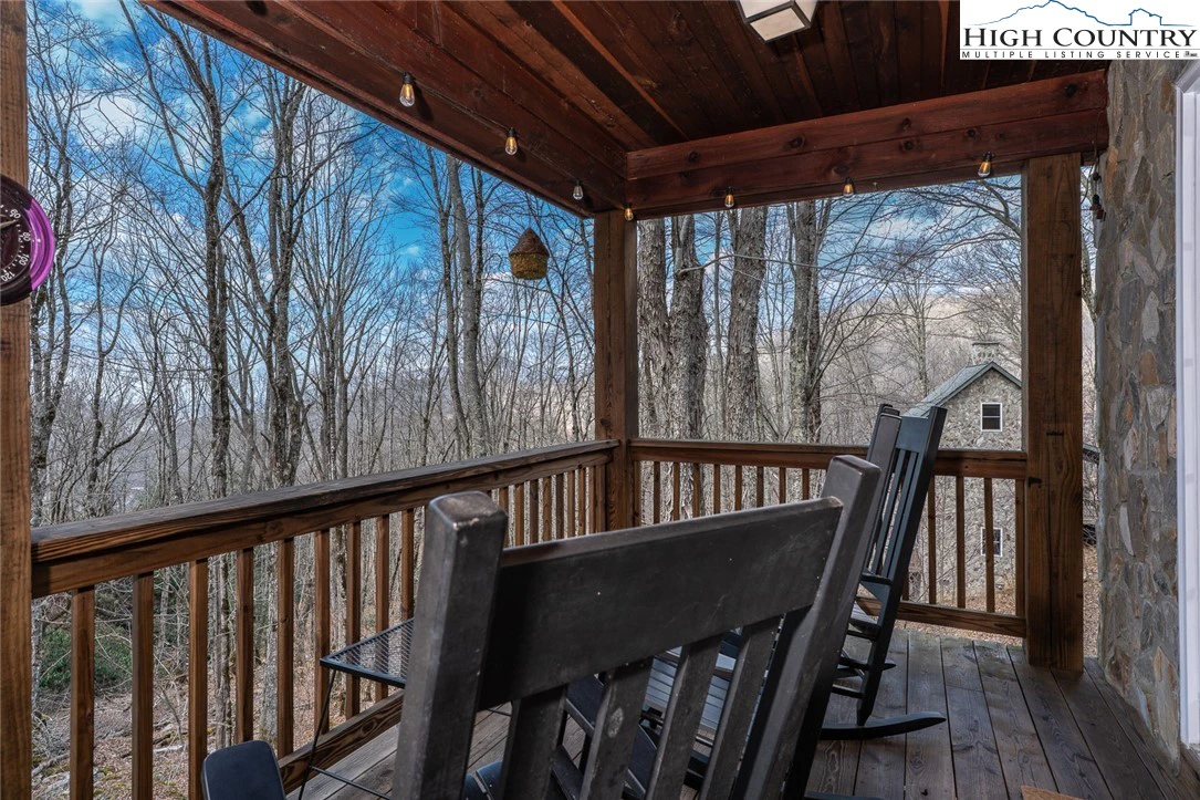 Image number 2 for the current listing