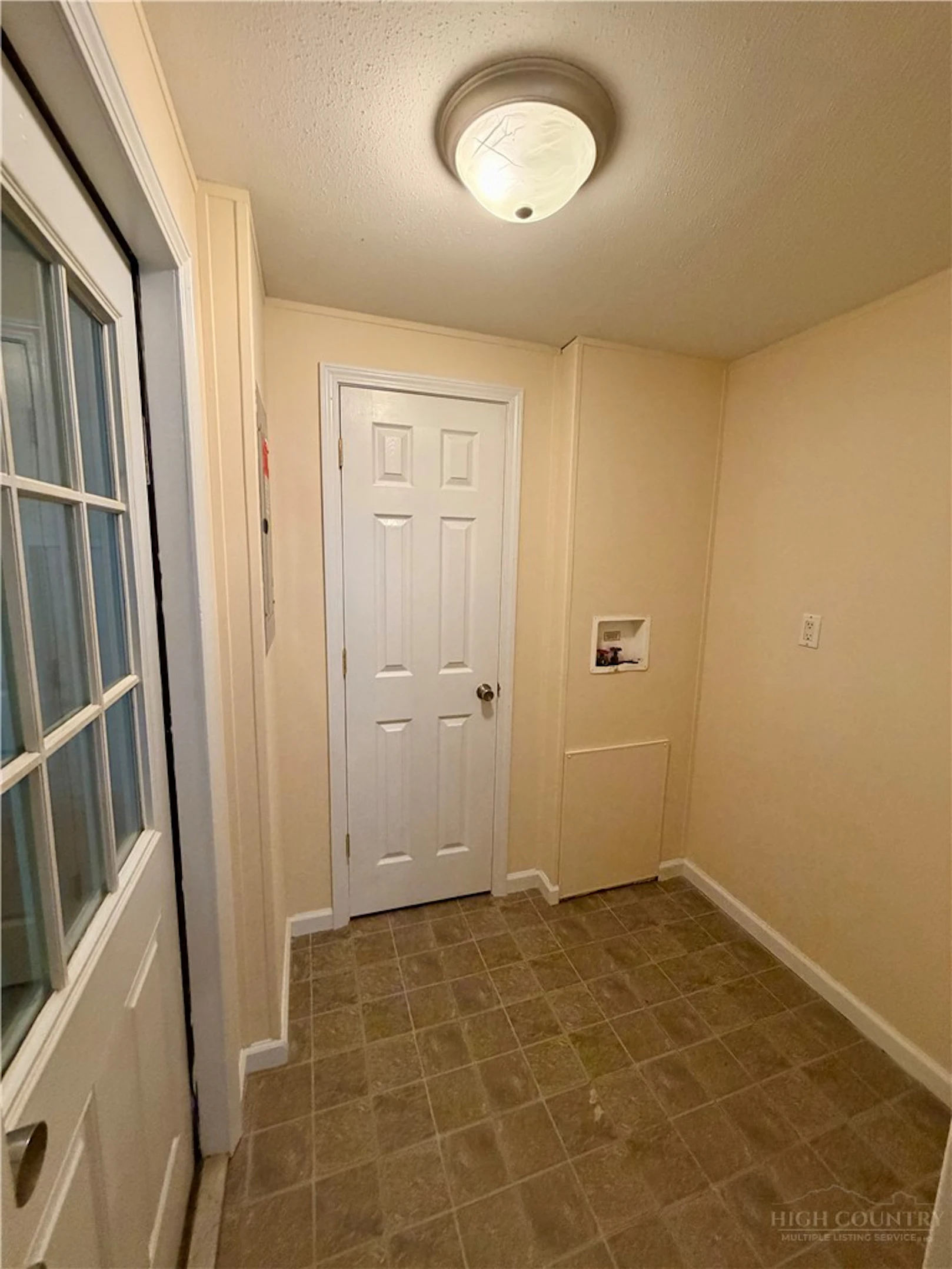 Image number 7 for the current listing